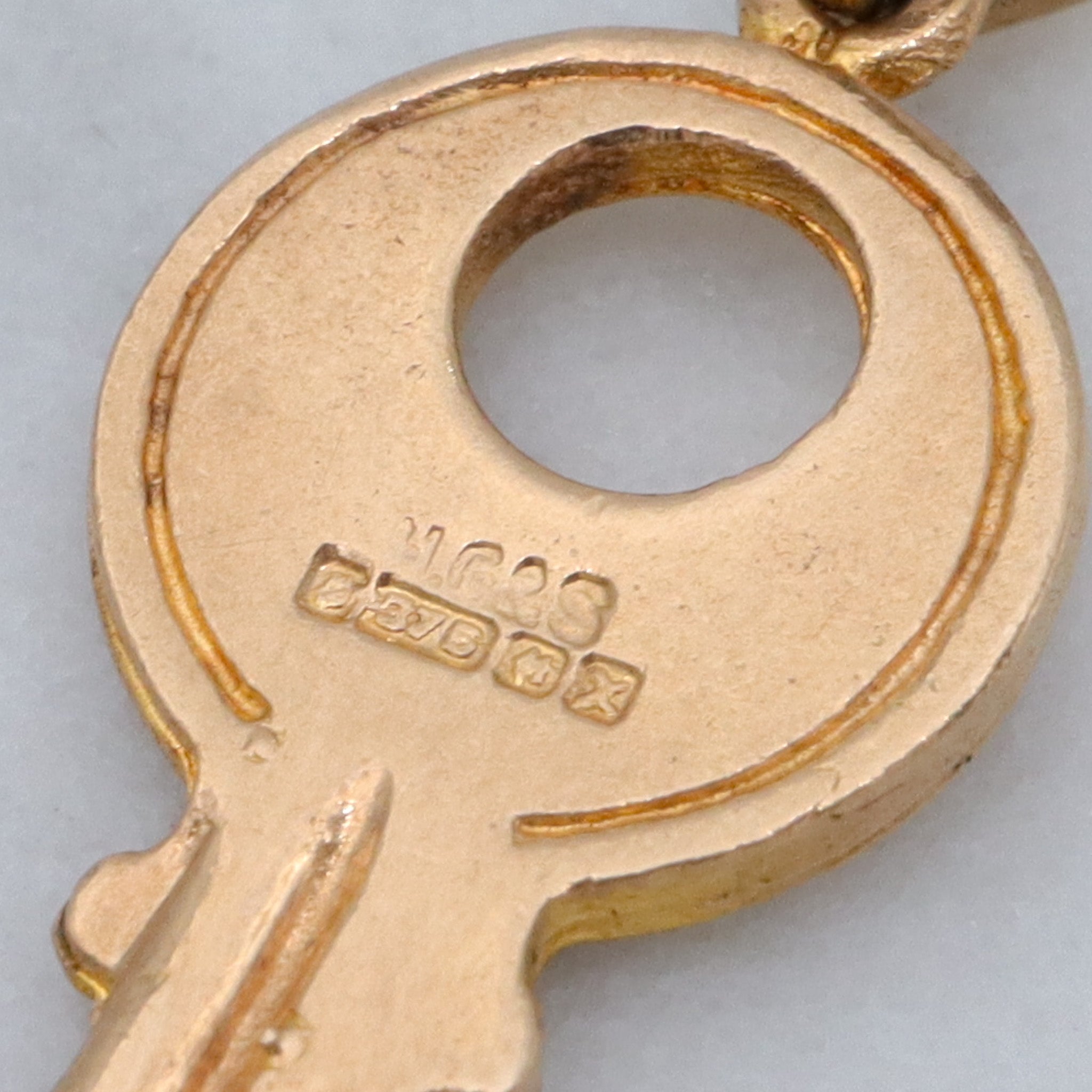 Vintage English 9k gold Yale house key charm